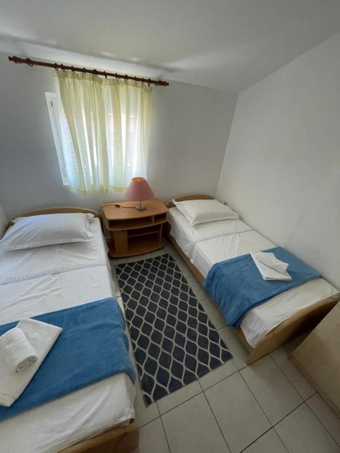 סרימה Apartments Anka I Kresimir מראה חיצוני תמונה